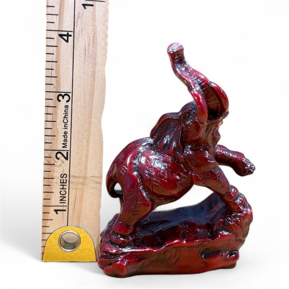 Red Resin Elephant Figurine Trunk Up On Stone Lucky Charm 4” Vintage Decor Stand - Picture 8 of 8